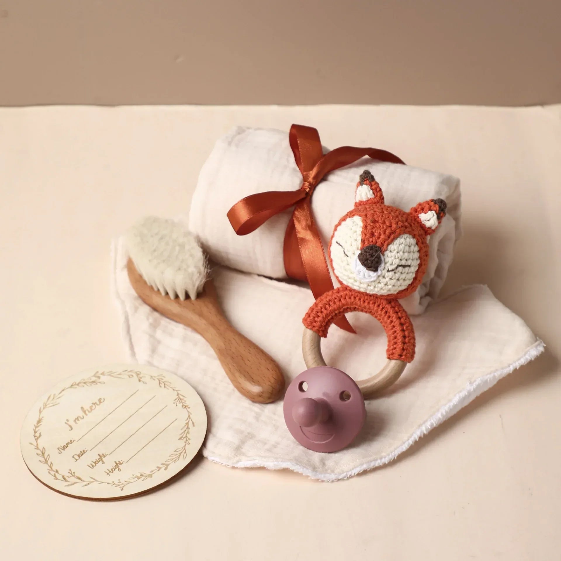 PureBeginnings™ 7-Pc Baby Gift Set | Organic Muslin Towel, Wood Brush & Milestone Disc - bebeika